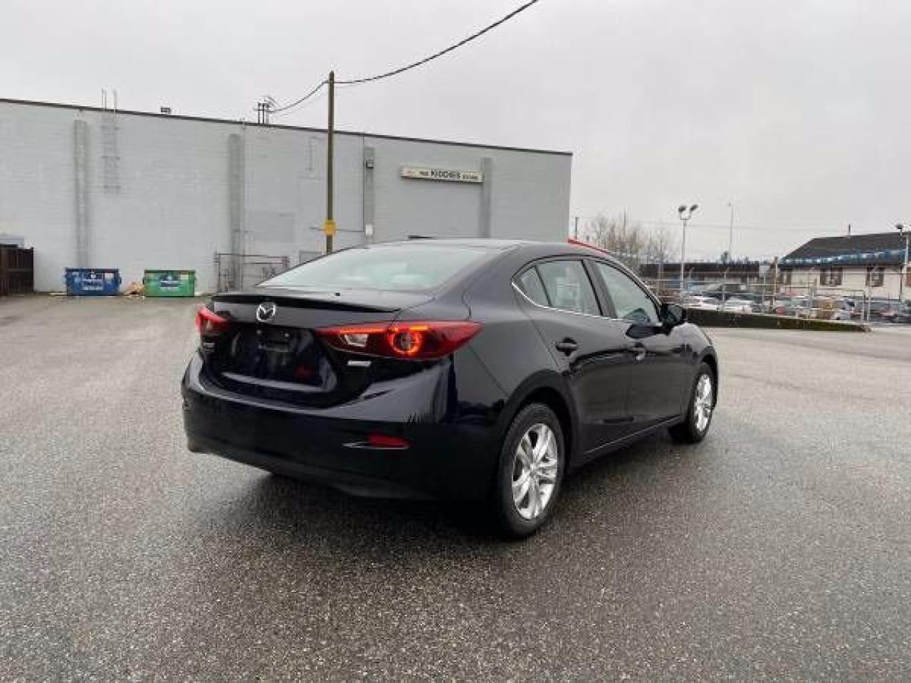 2018 Mazda MAZDA3 GT - Photo #7