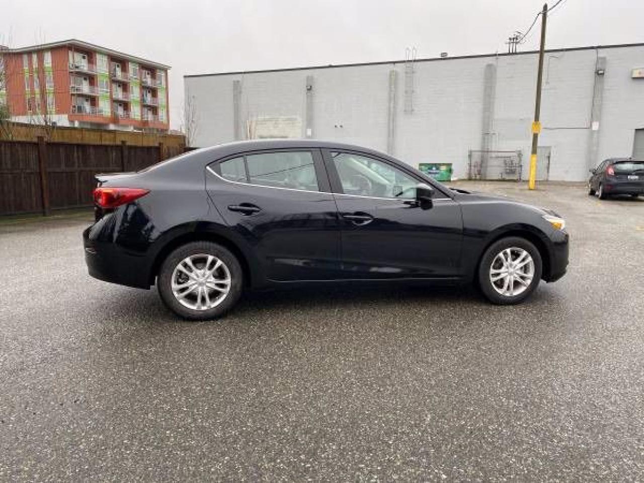2018 Mazda MAZDA3 GT - Photo #8