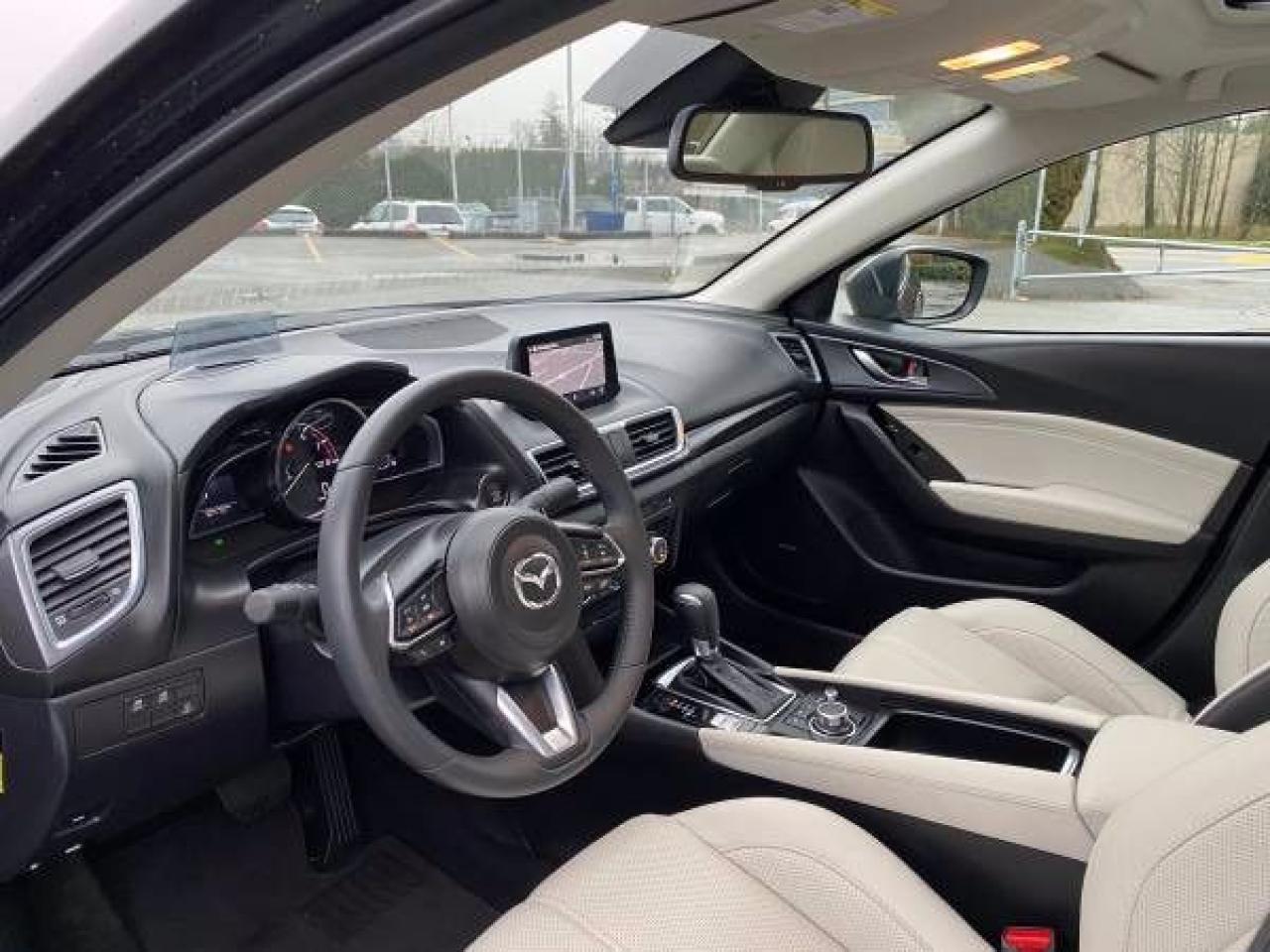 2018 Mazda MAZDA3 GT - Photo #12