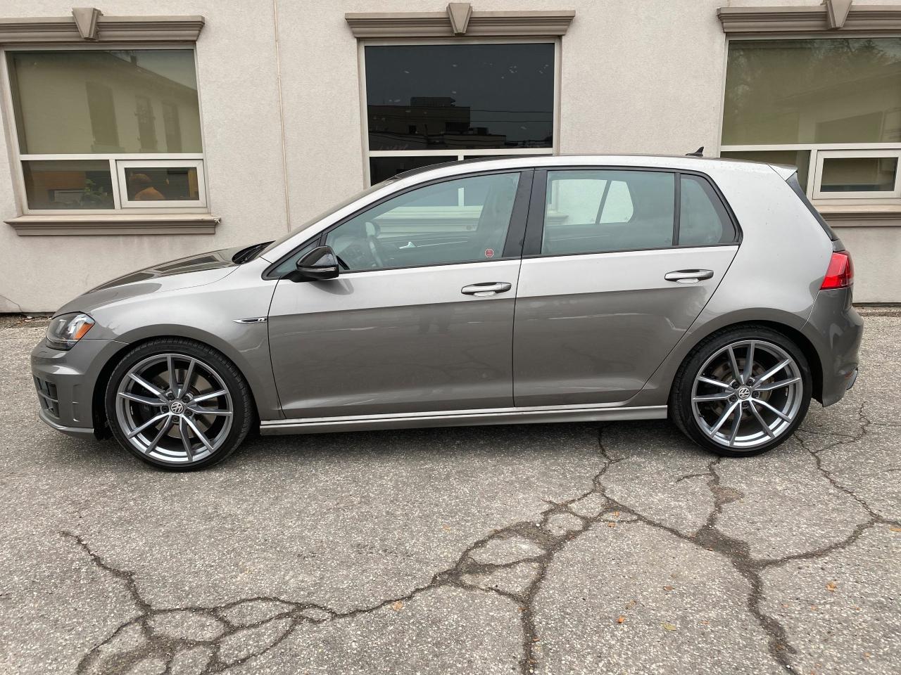 2017 Volkswagen Golf "R", 292HP! AWD. No Accidents! - Photo #4