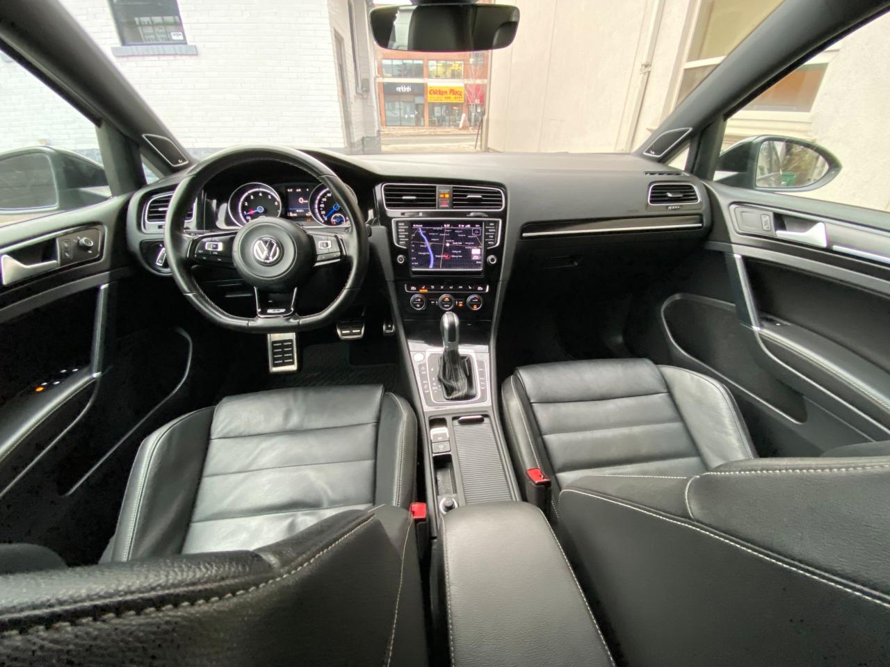 2017 Volkswagen Golf "R", 292HP! AWD. No Accidents! - Photo #12