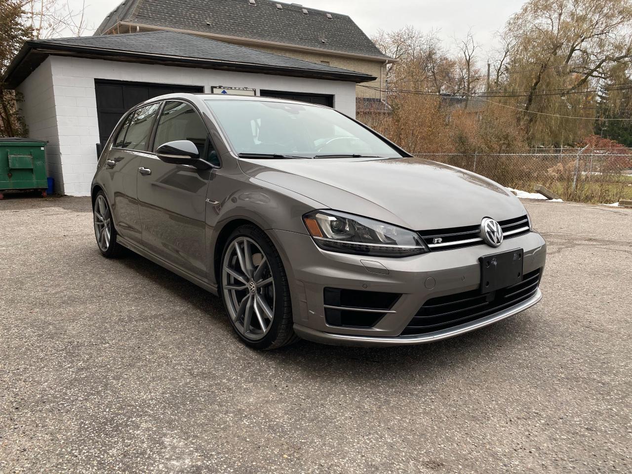 2017 Volkswagen Golf "R", 292HP! AWD. No Accidents! - Photo #2