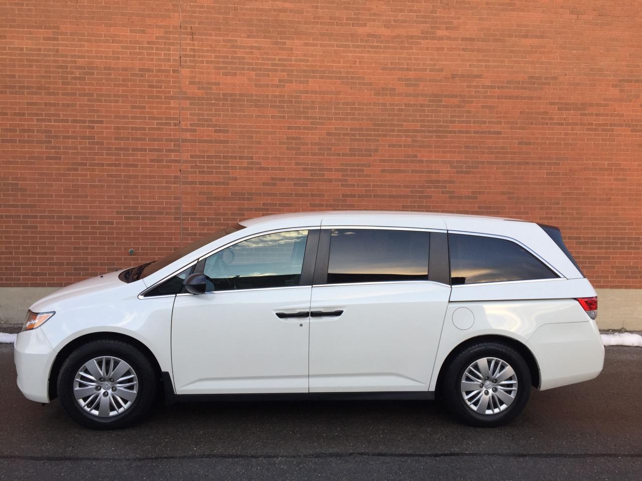 2016 Honda Odyssey LX-YES,...ONLY 35,135KMS!! 1 LOCAL OWNER! - Photo #5