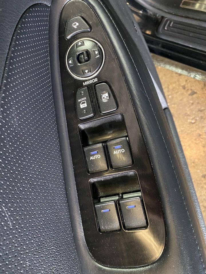 2013 Hyundai Genesis R-Spec • No Accidents! Photo