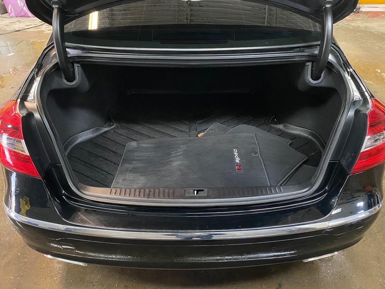 2013 Hyundai Genesis R-Spec • No Accidents! Photo
