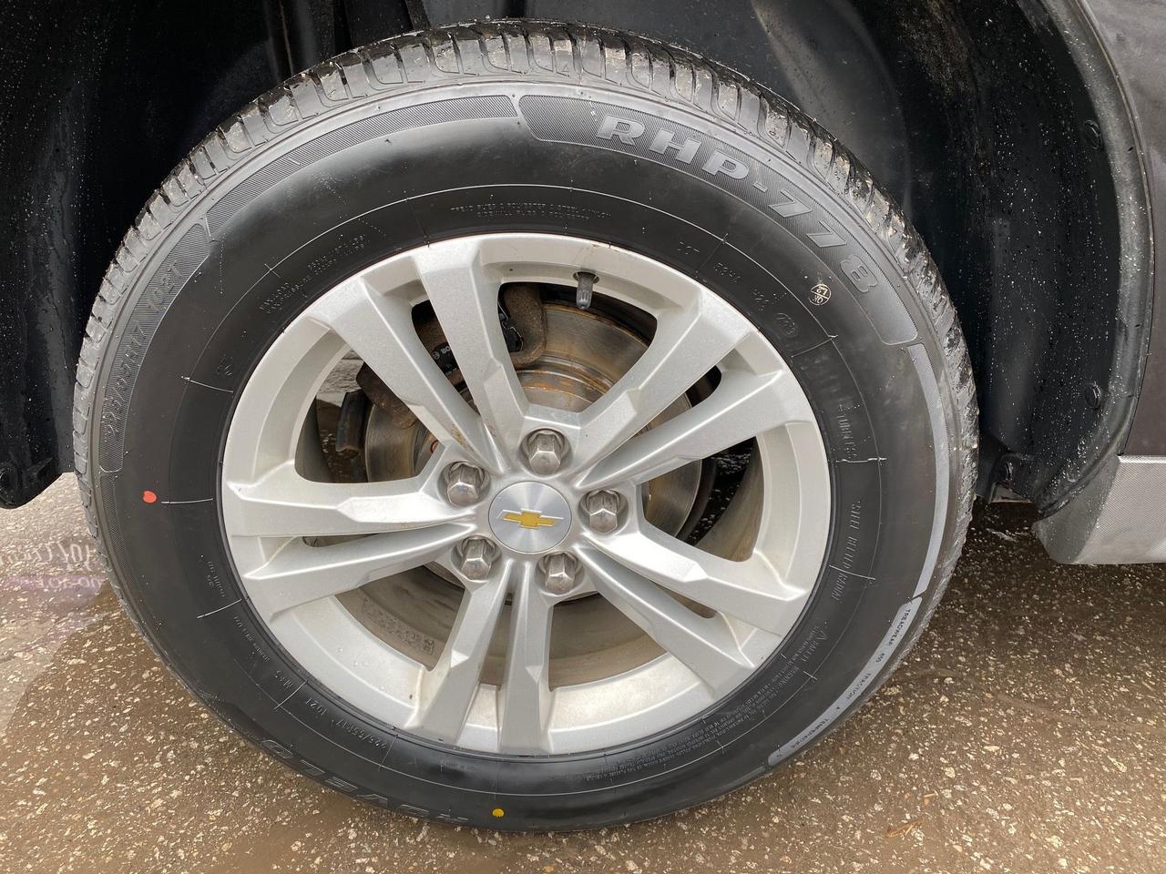 2014 Chevrolet Equinox LT, Leather, NAV, Backup Camera! Photo
