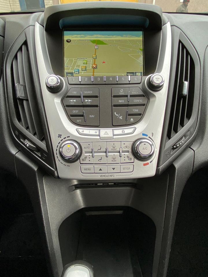 2014 Chevrolet Equinox LT, Leather, NAV, Backup Camera! Photo