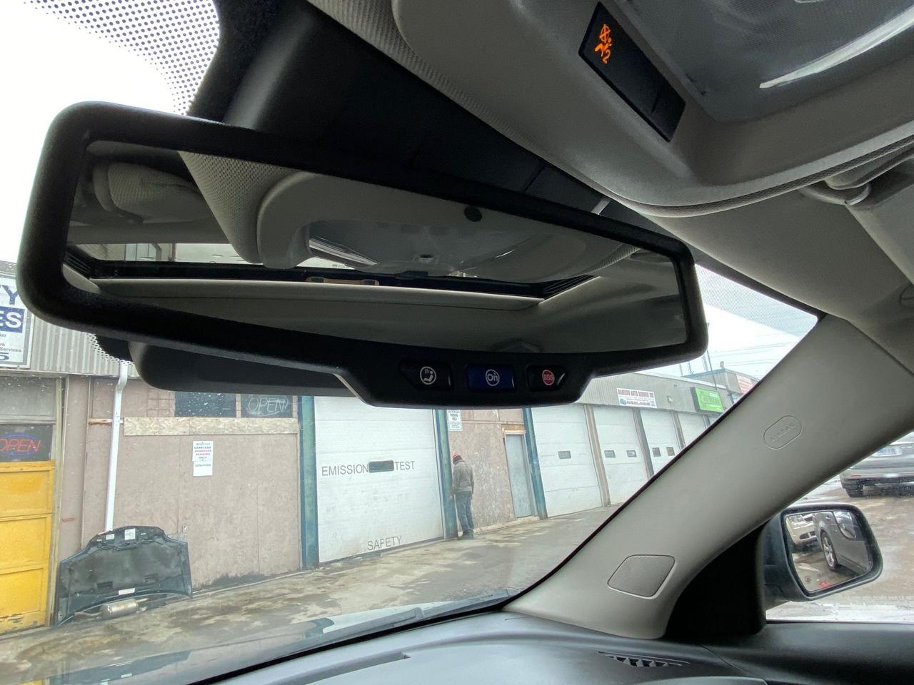 2014 Chevrolet Equinox LT, Leather, NAV, Backup Camera! Photo