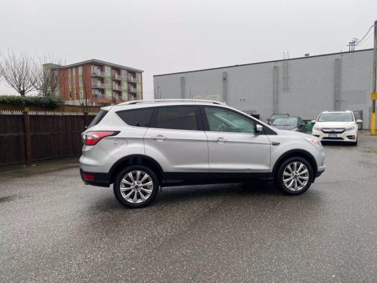 2017 Ford Escape Titanium - Photo #10