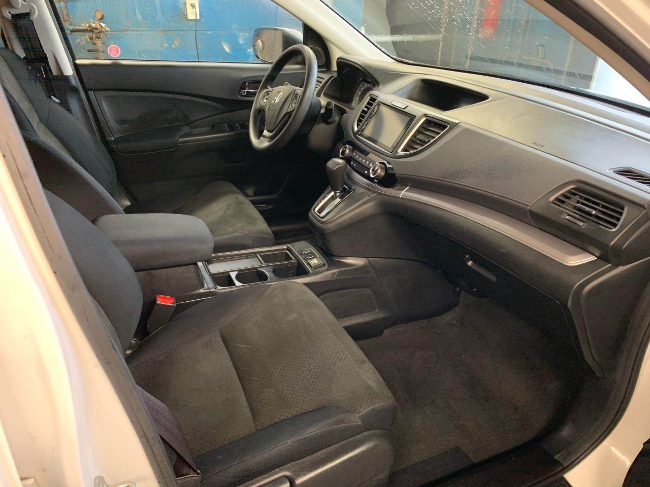 2015 Honda CR-V SE Photo4