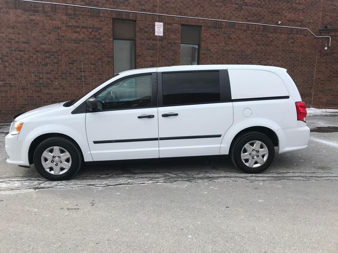 2014 RAM Cargo Van Tradesman Photo3