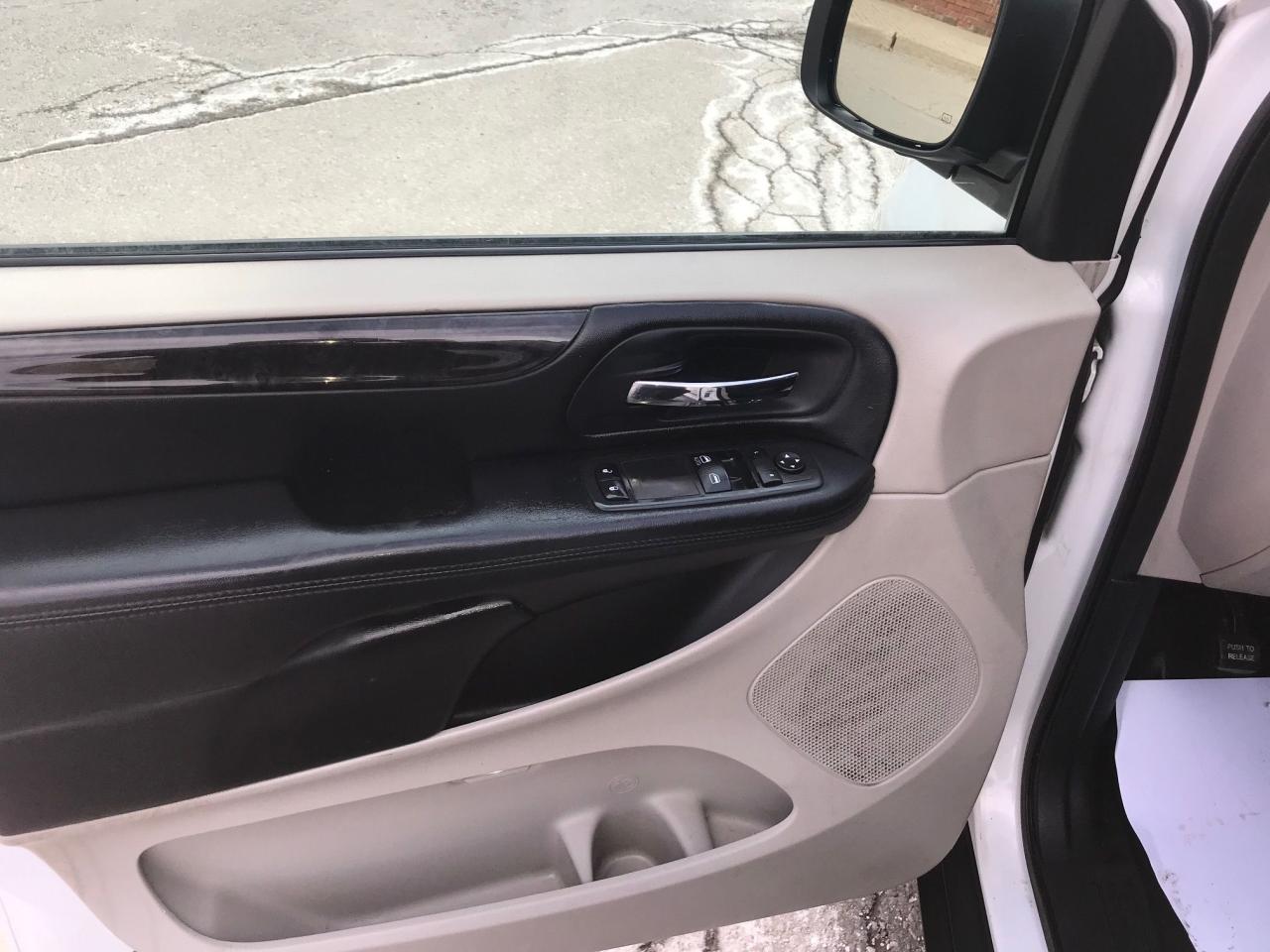 2014 RAM Cargo Van Tradesman Photo