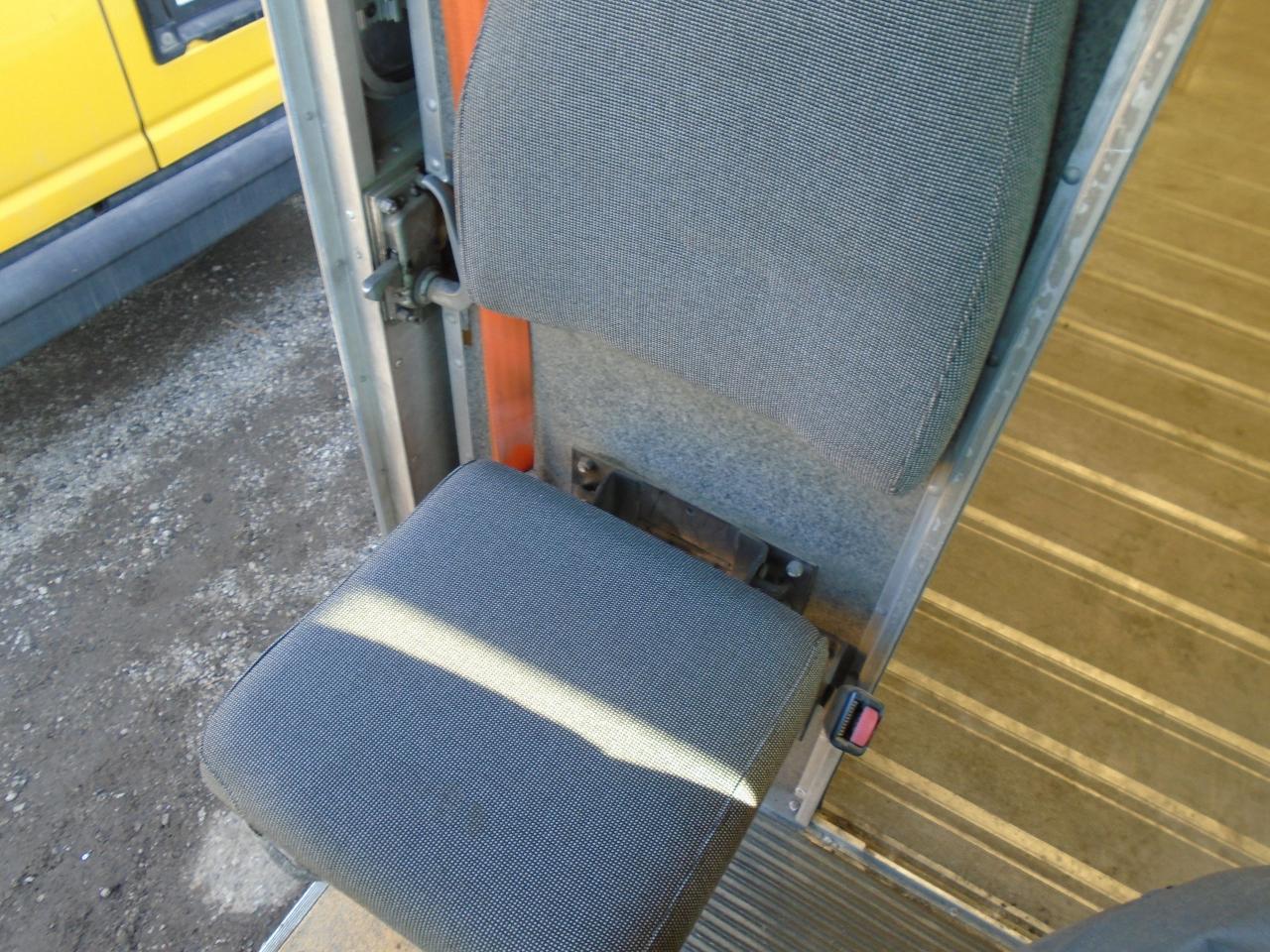 2007 Ford Econoline 16 FOOT, 176  DRW - Photo #12