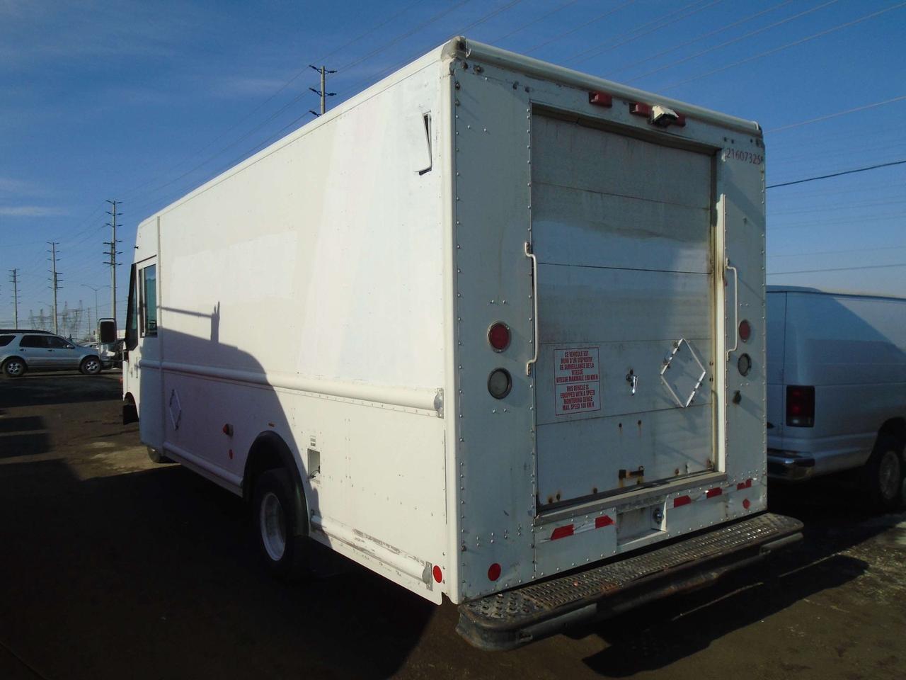 2007 Ford Econoline 16 FOOT, 176  DRW Photo