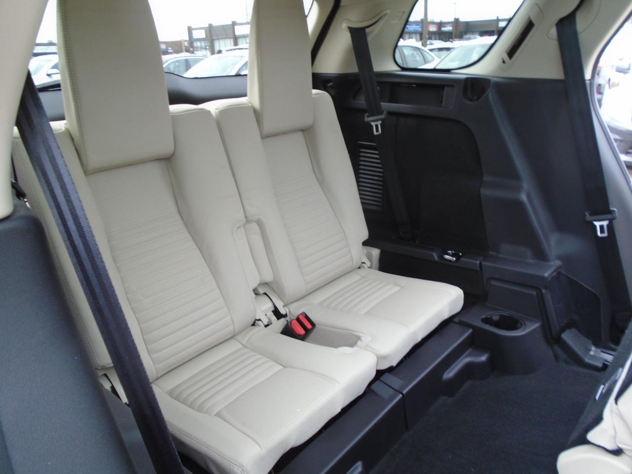 2015 Land Rover Discovery Sport AWD 7PASSENGER NAVIGATION PANORAMIC B-TOOTH CAMERA Photo3