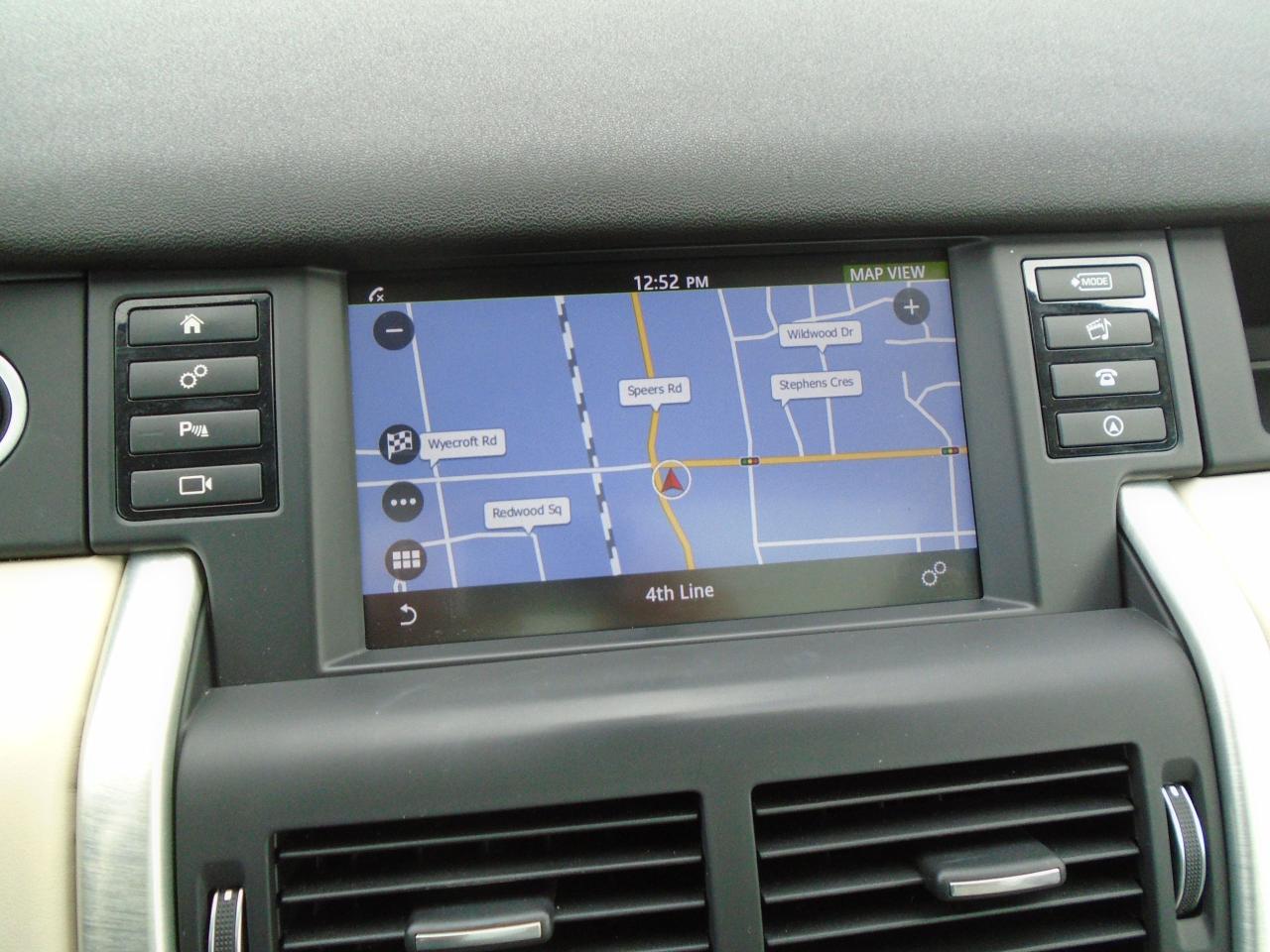 2015 Land Rover Discovery Sport AWD 7PASSENGER NAVIGATION PANORAMIC B-TOOTH CAMERA Photo4