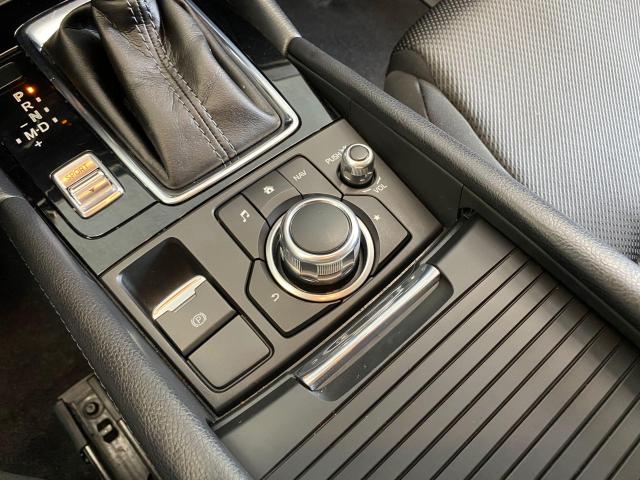 2017 Mazda MAZDA3 GX+Camera+Bluetooth+Accident Free Photo57