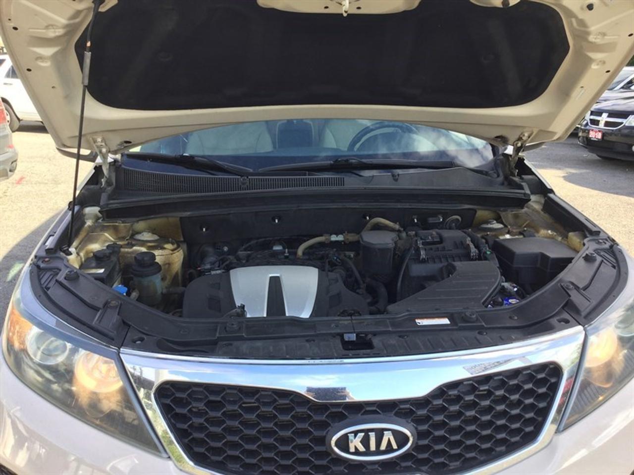 2011 Kia Sorento LX Photo