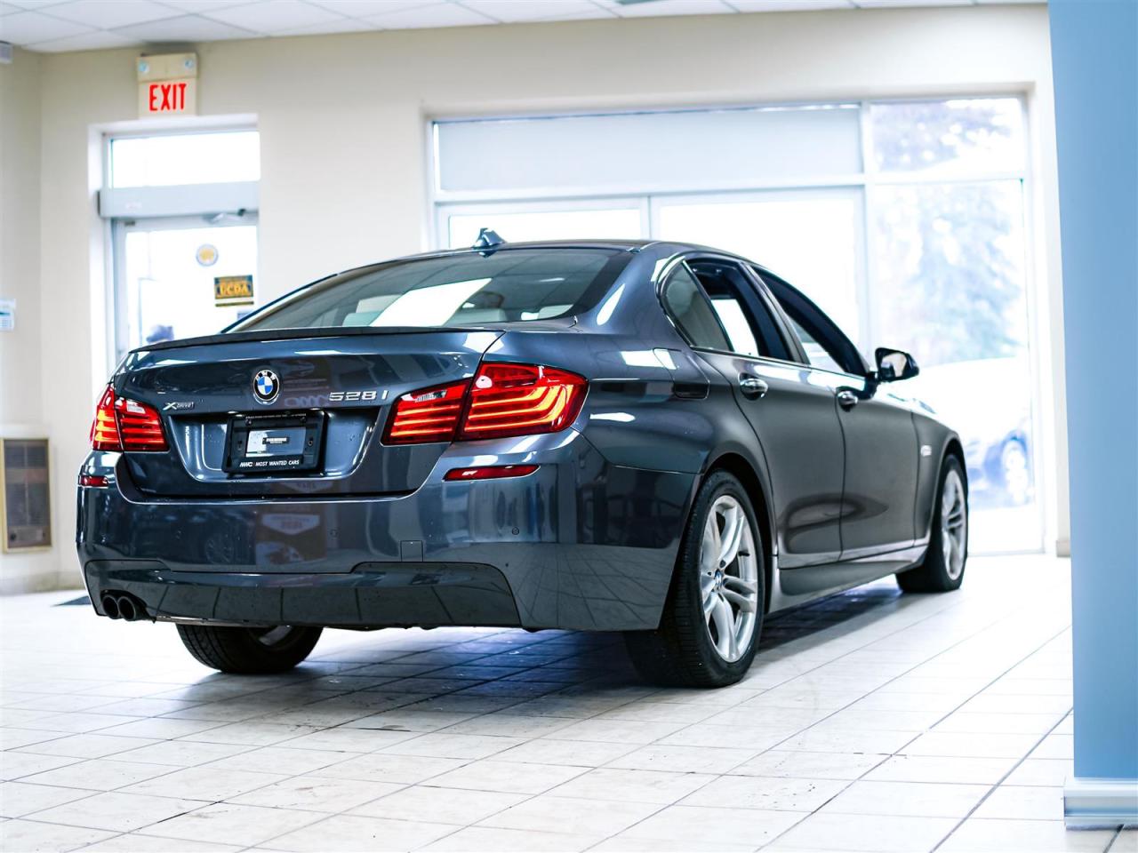 2016 BMW 528 xi X DRIVE | M-SPORT | NAV | HK SOUND | SUNROOF Photo
