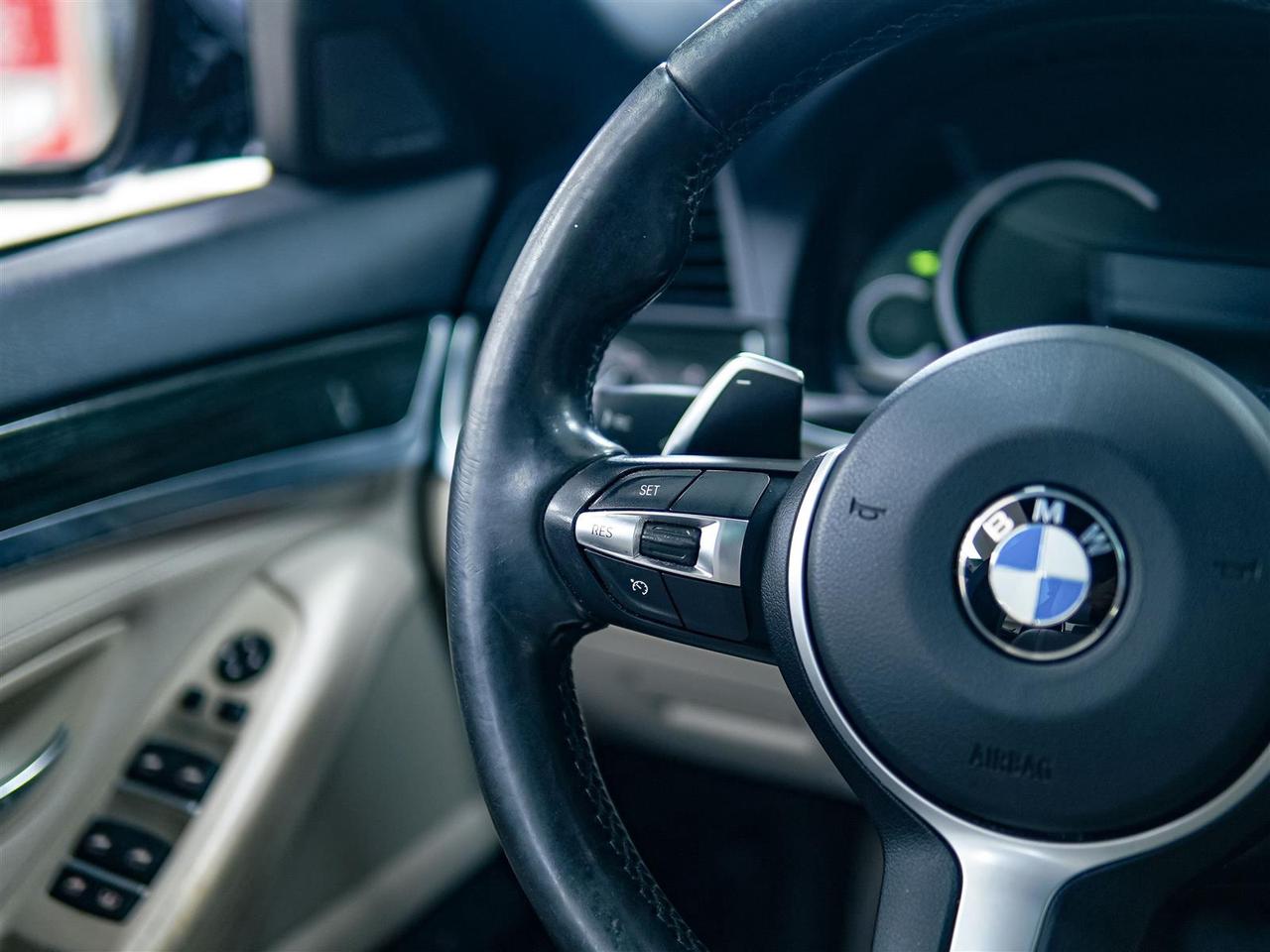 2016 BMW 528 xi X DRIVE | M-SPORT | NAV | HK SOUND | SUNROOF Photo