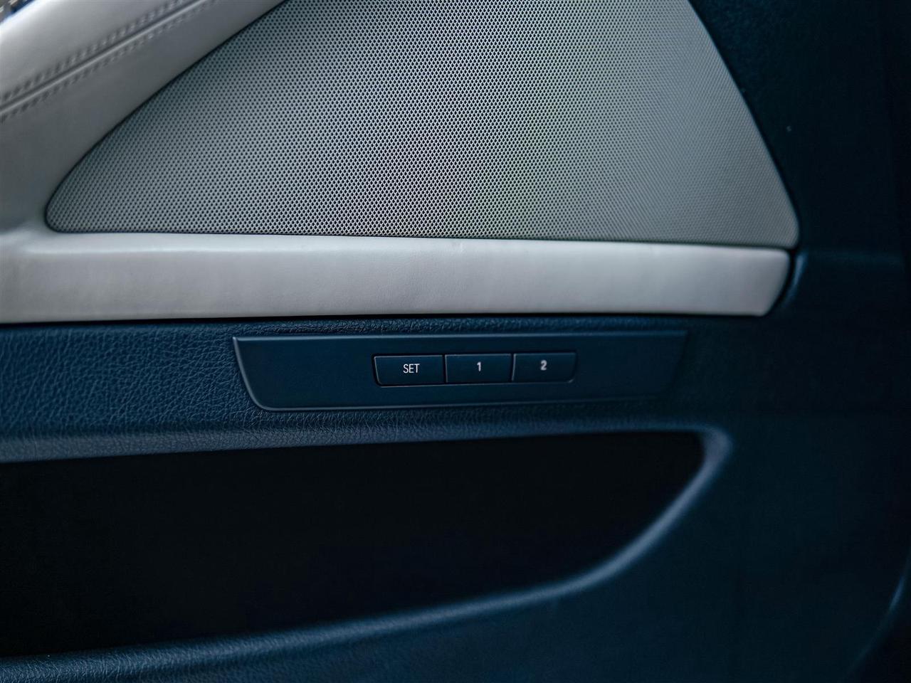 2016 BMW 528 xi X DRIVE | M-SPORT | NAV | HK SOUND | SUNROOF Photo