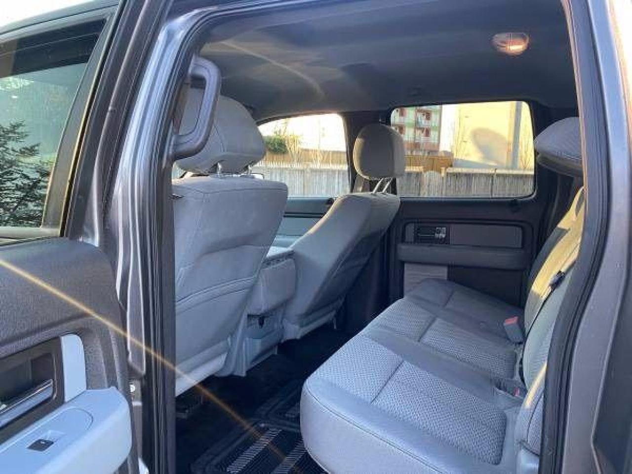2014 Ford F-150 XLT - Photo #11