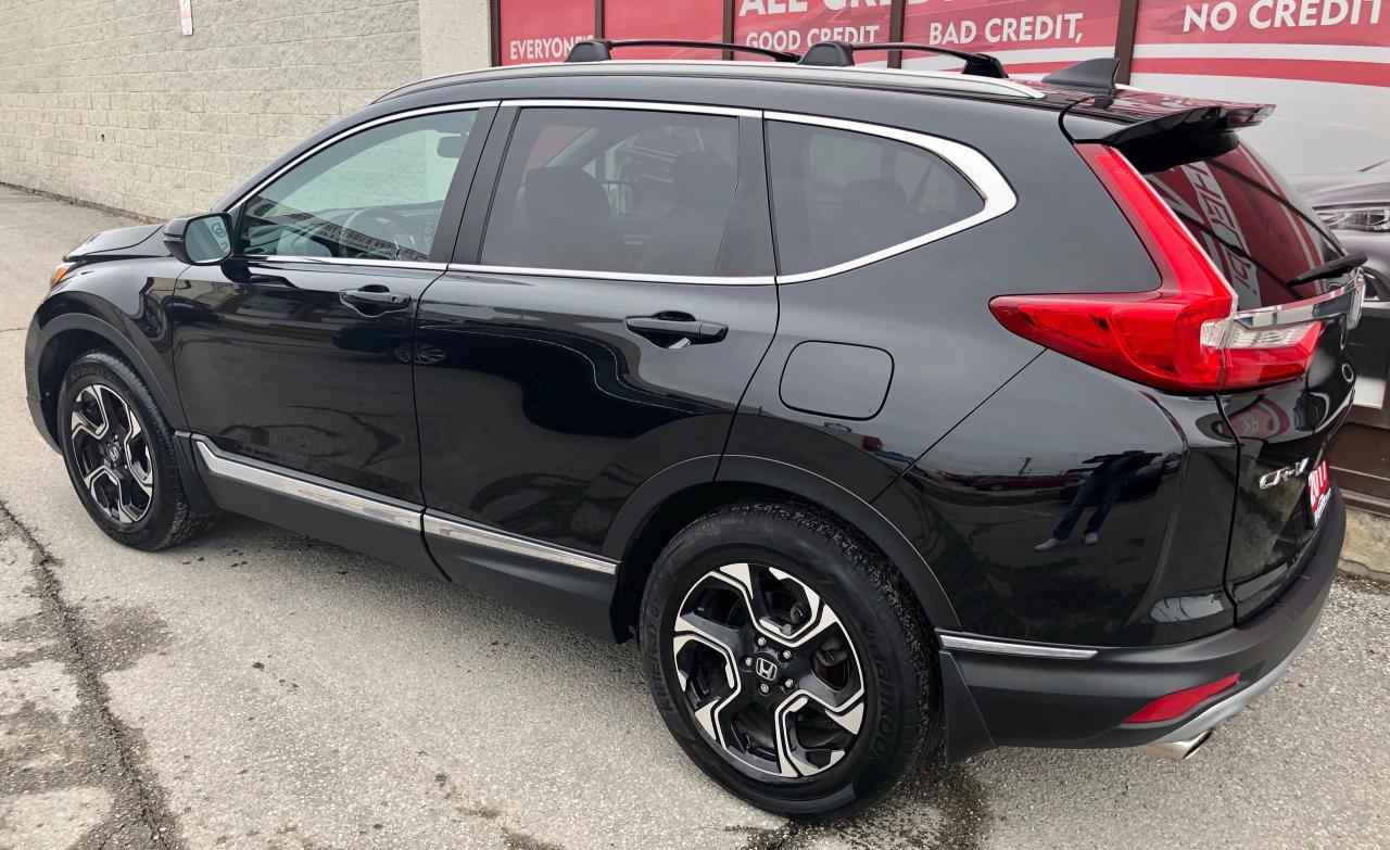 2017 Honda CR-V TOURING-ALL CREDIT ACCEPTED Photo4