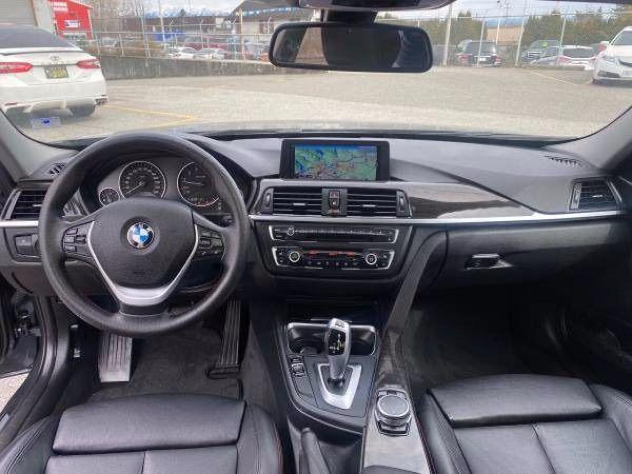 2015 BMW 3 Series 320i xDrive - Photo #15