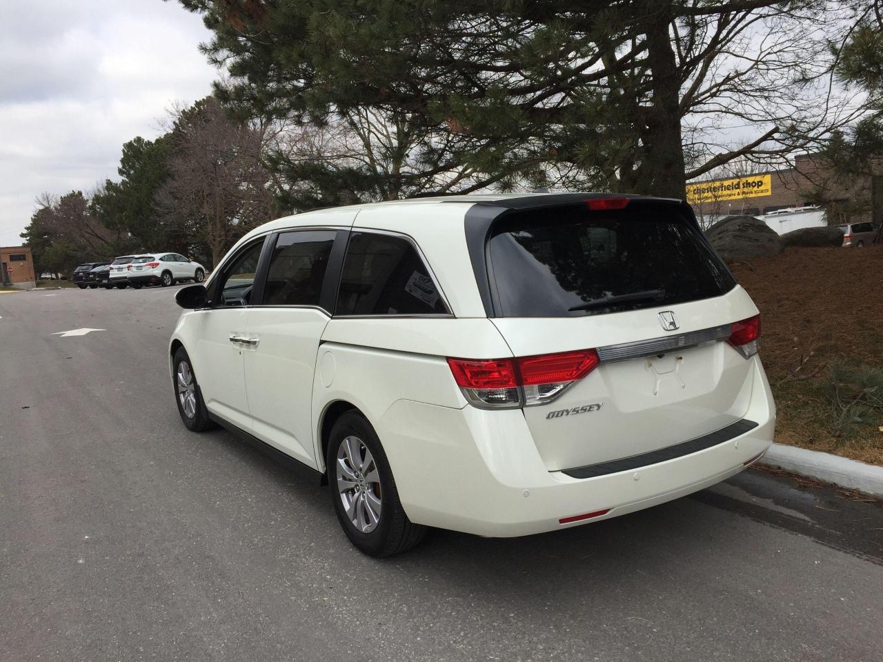 2014 Honda Odyssey EX-L w/Navi-1 OWNER-ONLY 116,465 KMS.!! Photo4