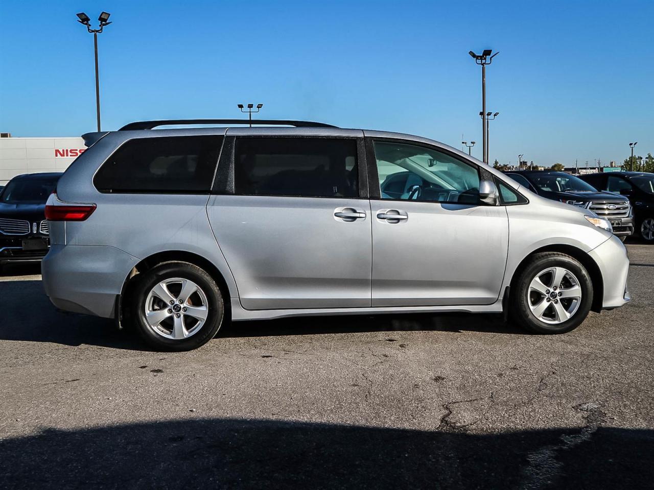 2018 Toyota Sienna LE| LOW KM| SCREEN| REMOTE CTRL REAR DOORS|AUTO TEMP Photo