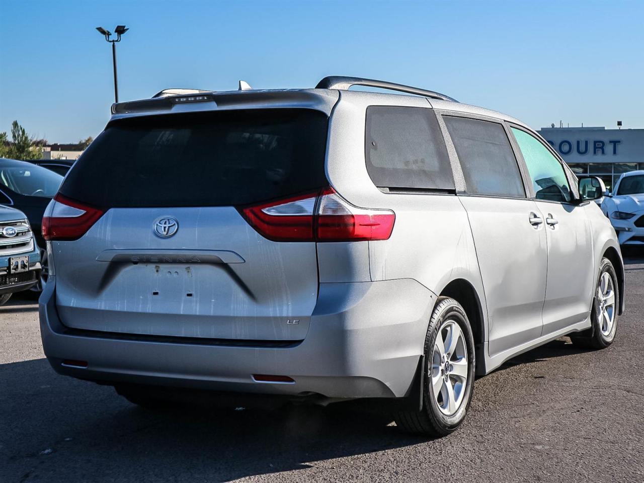 2018 Toyota Sienna LE| LOW KM| SCREEN| REMOTE CTRL REAR DOORS|AUTO TEMP Photo4