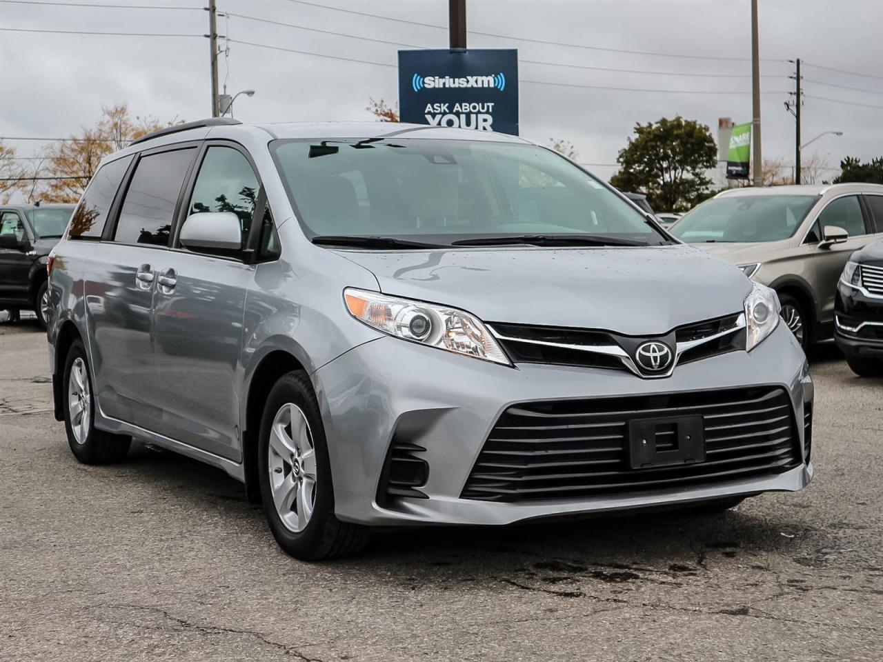 2018 Toyota Sienna LE| LOW KM| SCREEN| REMOTE CTRL REAR DOORS|AUTO TEMP Photo2