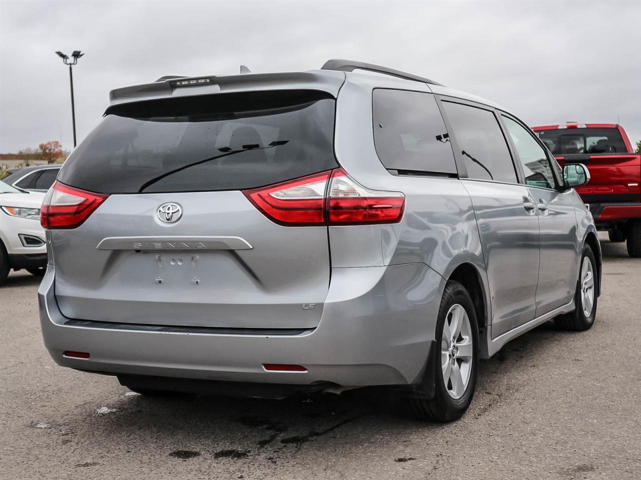 2018 Toyota Sienna LE| LOW KM| SCREEN| REMOTE CTRL REAR DOORS|AUTO TEMP Photo