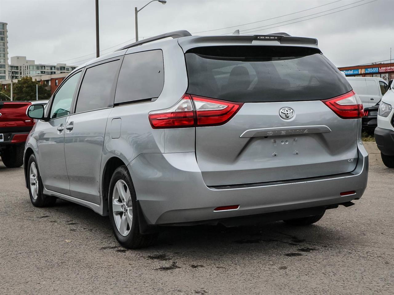 2018 Toyota Sienna LE| LOW KM| SCREEN| REMOTE CTRL REAR DOORS|AUTO TEMP Photo