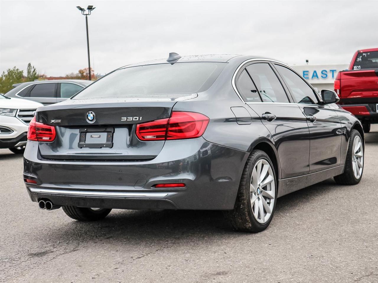 2017 BMW 330i xDrive| NAV| ROOF| BMW ASSIST|REV CAM Photo