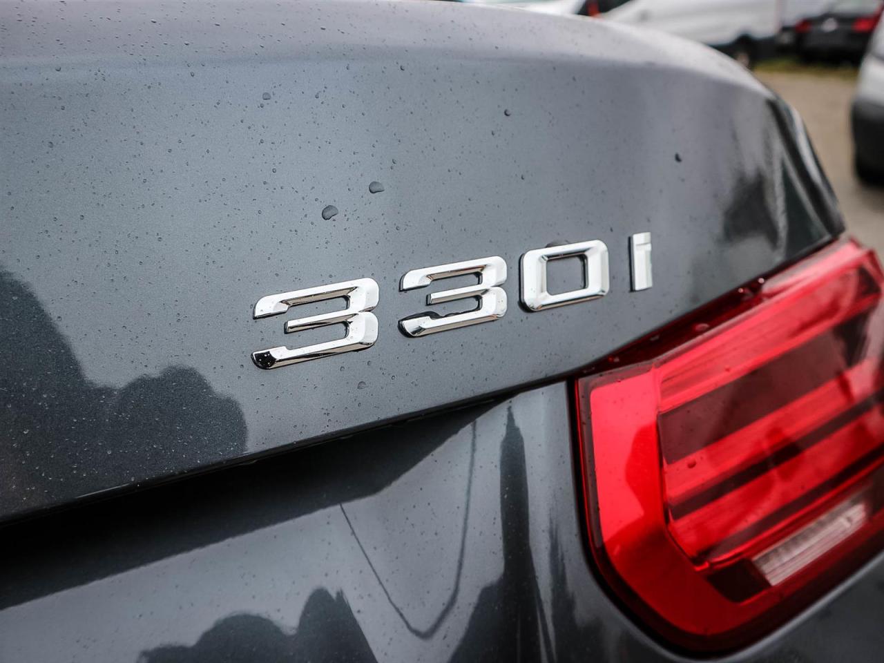 2017 BMW 330i xDrive| NAV| ROOF| BMW ASSIST|REV CAM Photo