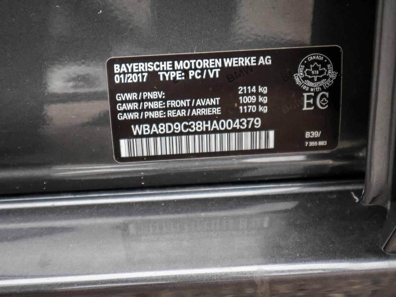 2017 BMW 330i xDrive| NAV| ROOF| BMW ASSIST|REV CAM Photo