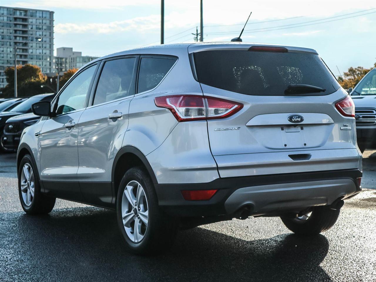 2016 Ford Escape SE|SYNC|BLUETOOTH| HEATED SEATS|REV CAM Photo