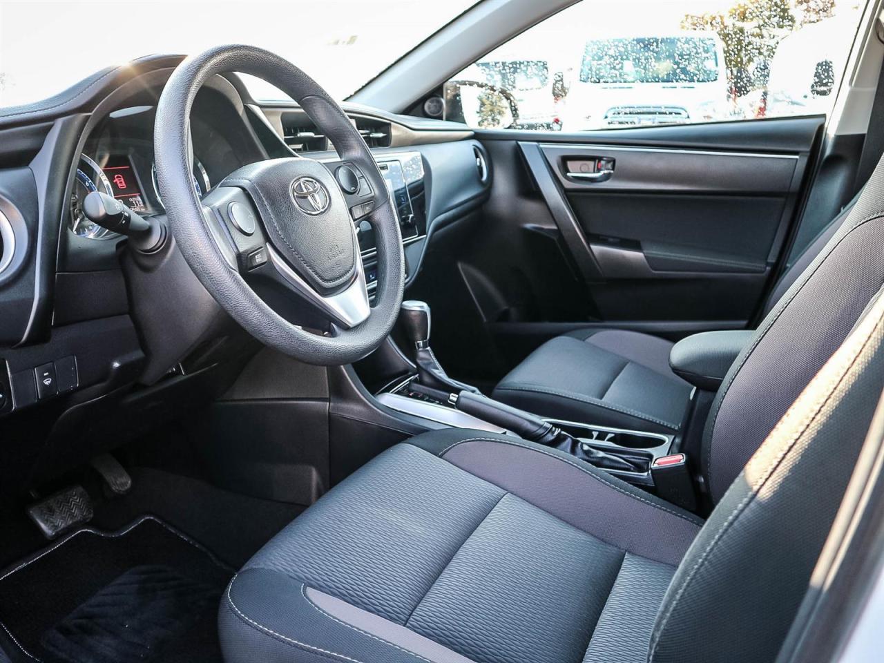 2018 Toyota Corolla LE| HEATED SEATS| CAM| SCREEN| BLUETOOTH Photo