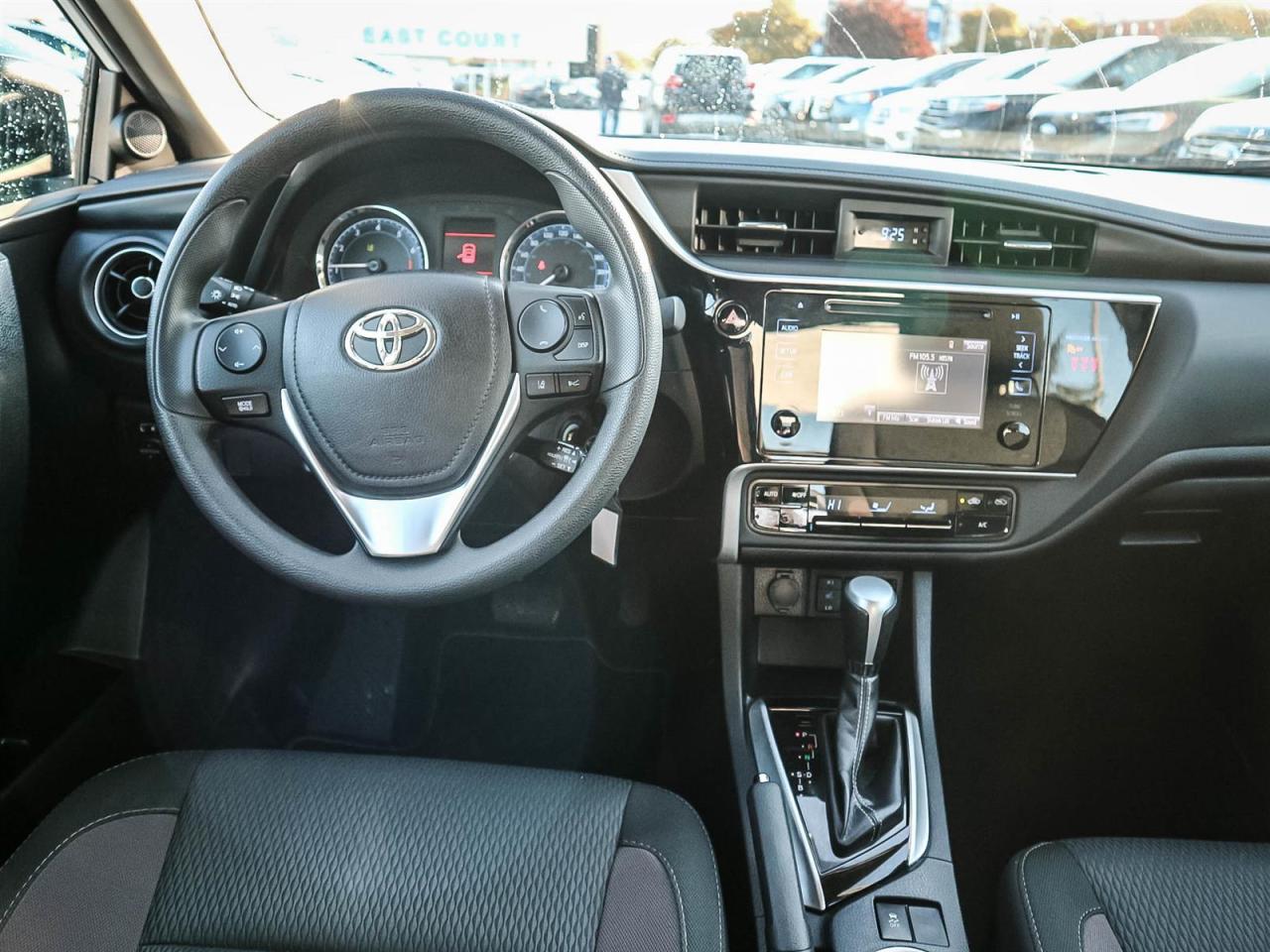 2018 Toyota Corolla LE| HEATED SEATS| CAM| SCREEN| BLUETOOTH Photo