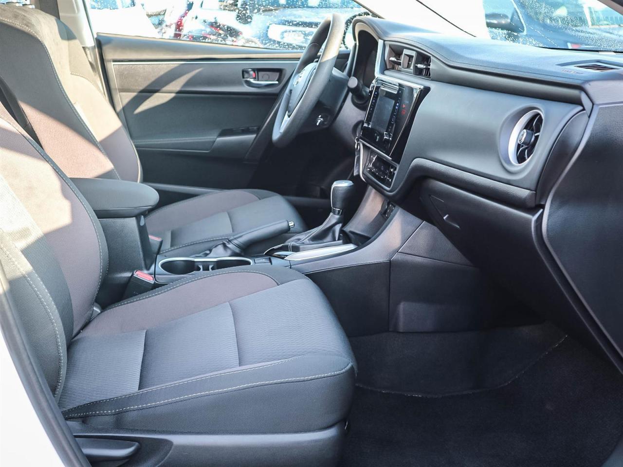 2018 Toyota Corolla LE| HEATED SEATS| CAM| SCREEN| BLUETOOTH Photo