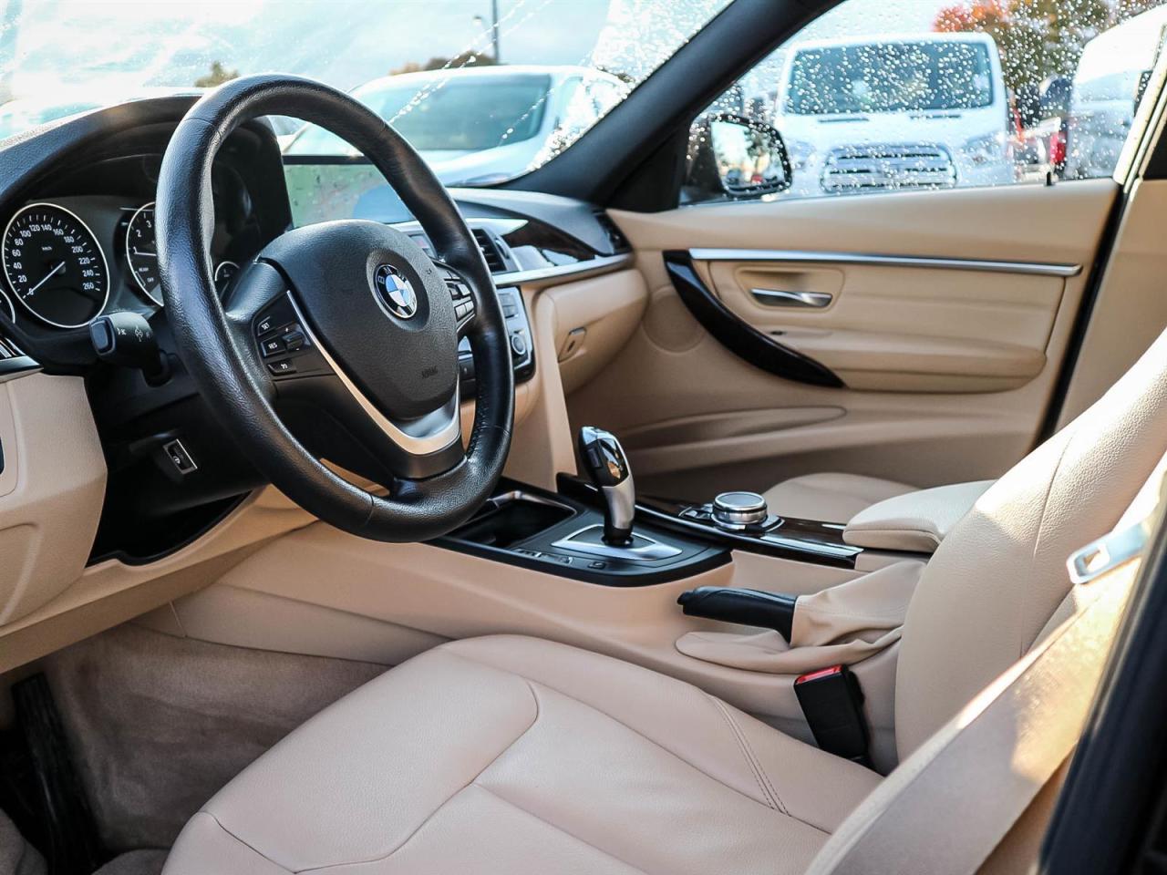 2016 BMW 328i AWD| NAV| ROOF| LEATHER| LOW KM Photo