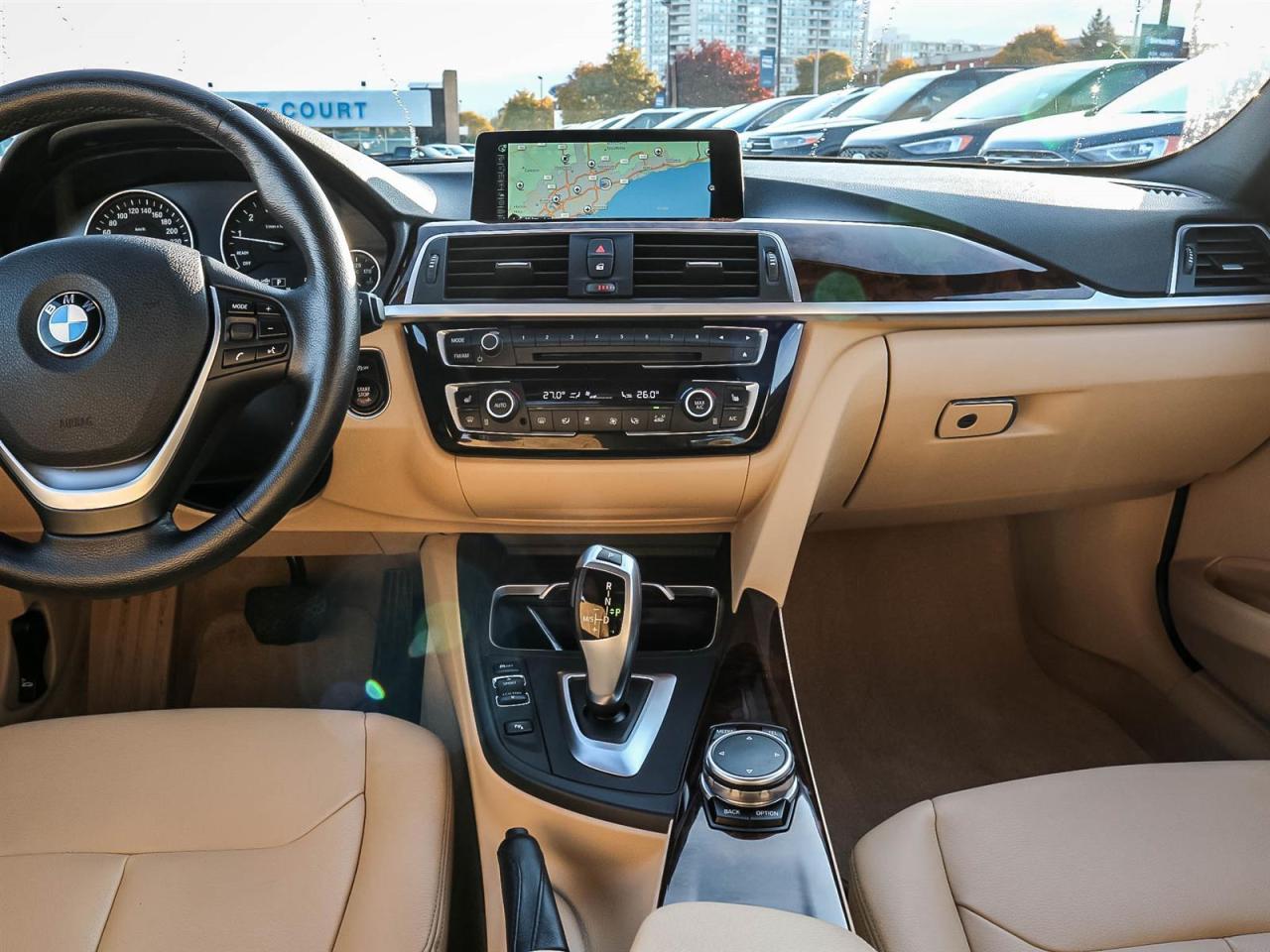 2016 BMW 328i AWD| NAV| ROOF| LEATHER| LOW KM Photo