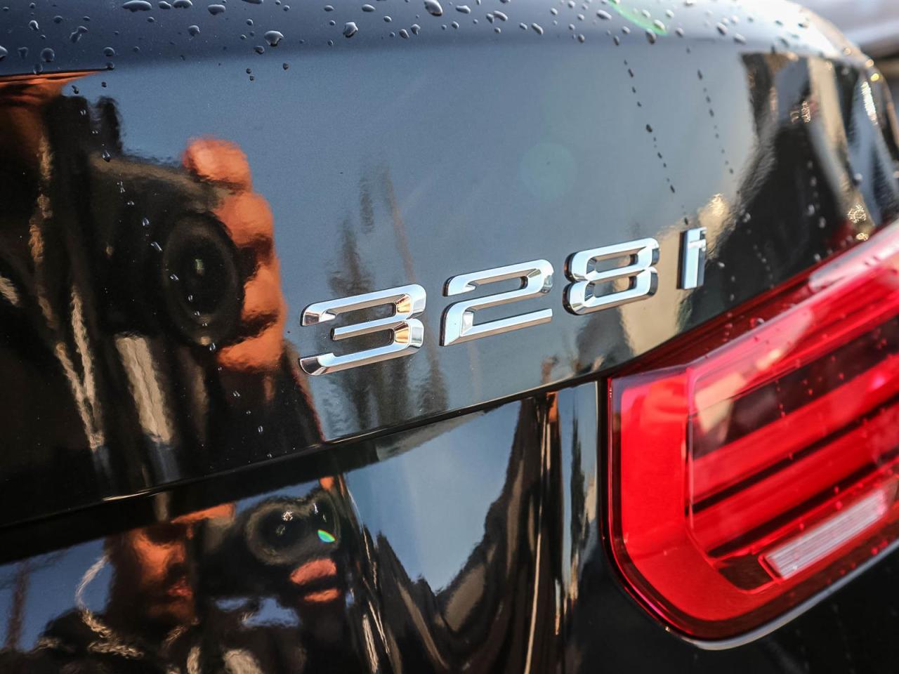 2016 BMW 328i AWD| NAV| ROOF| LEATHER| LOW KM Photo