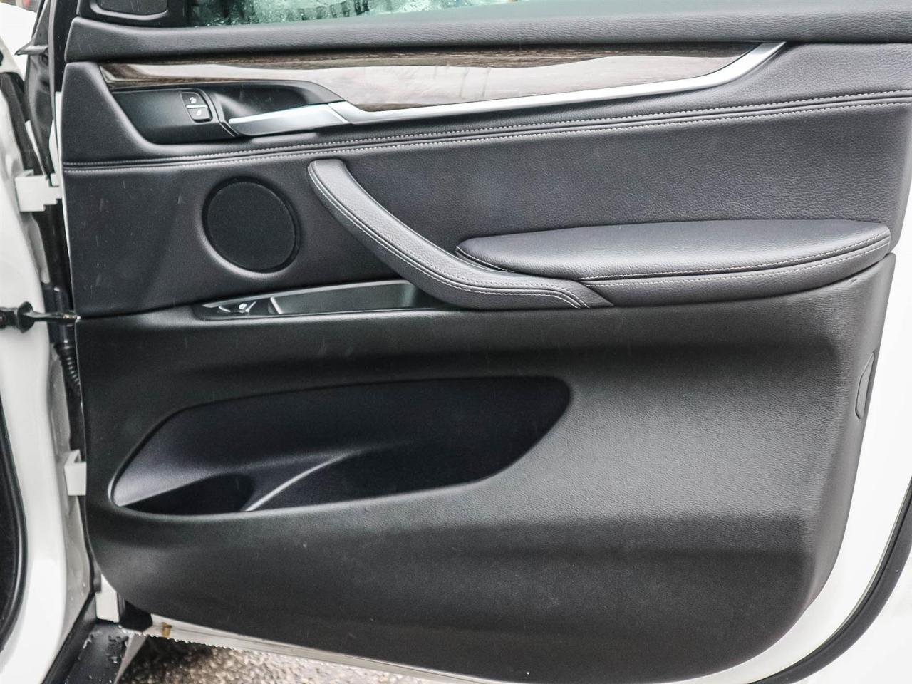 2017 BMW X5 35i AWD| 3.0L| LEATHER| ROOF| NAV| HEAT STEERING Photo