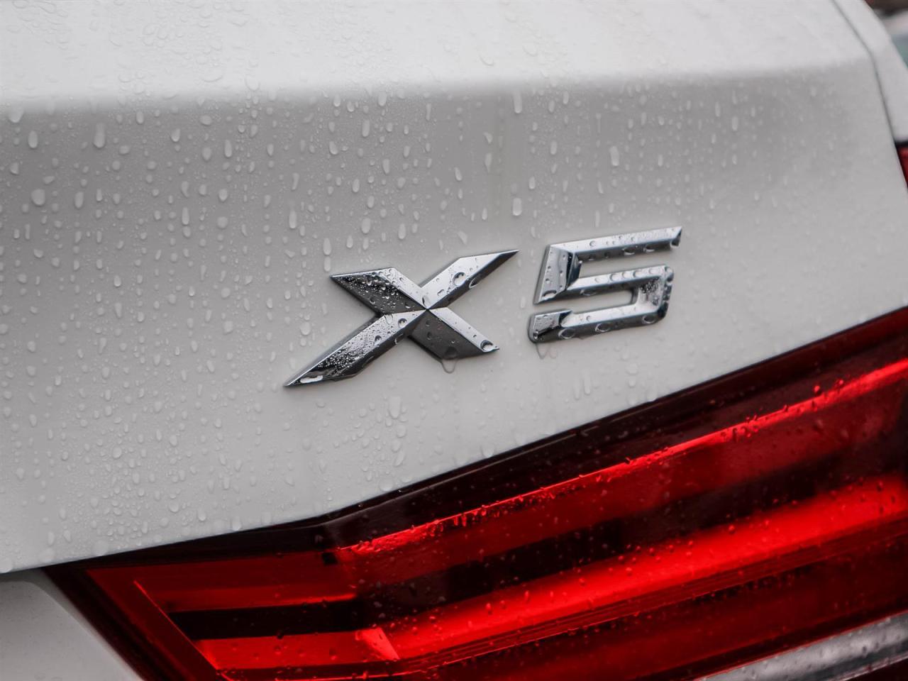 2017 BMW X5 35i AWD| 3.0L| LEATHER| ROOF| NAV| HEAT STEERING Photo