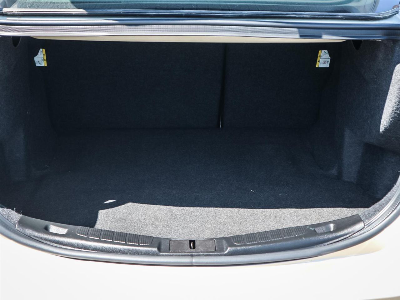 2017 Ford Fusion SE| 2.5L| BLUETOOTH| KEYLESS ENTRY| DAYTIME RUNNING LIGHTS Photo