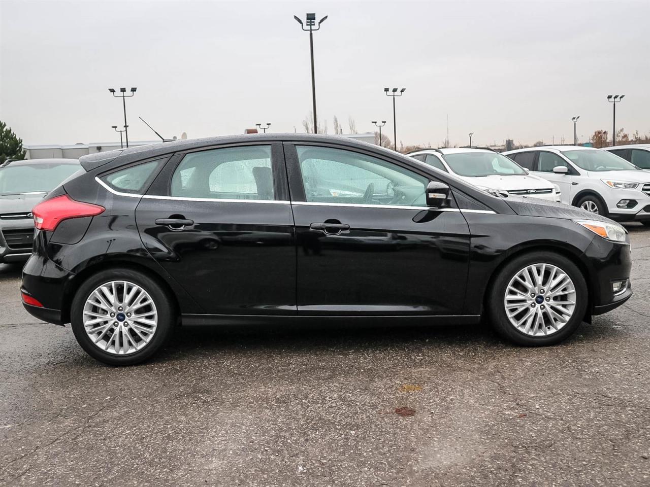 2016 Ford Focus TITANIUM| NAV| ROOF| LEATHER| WINTER PCK| 2.0L Photo3