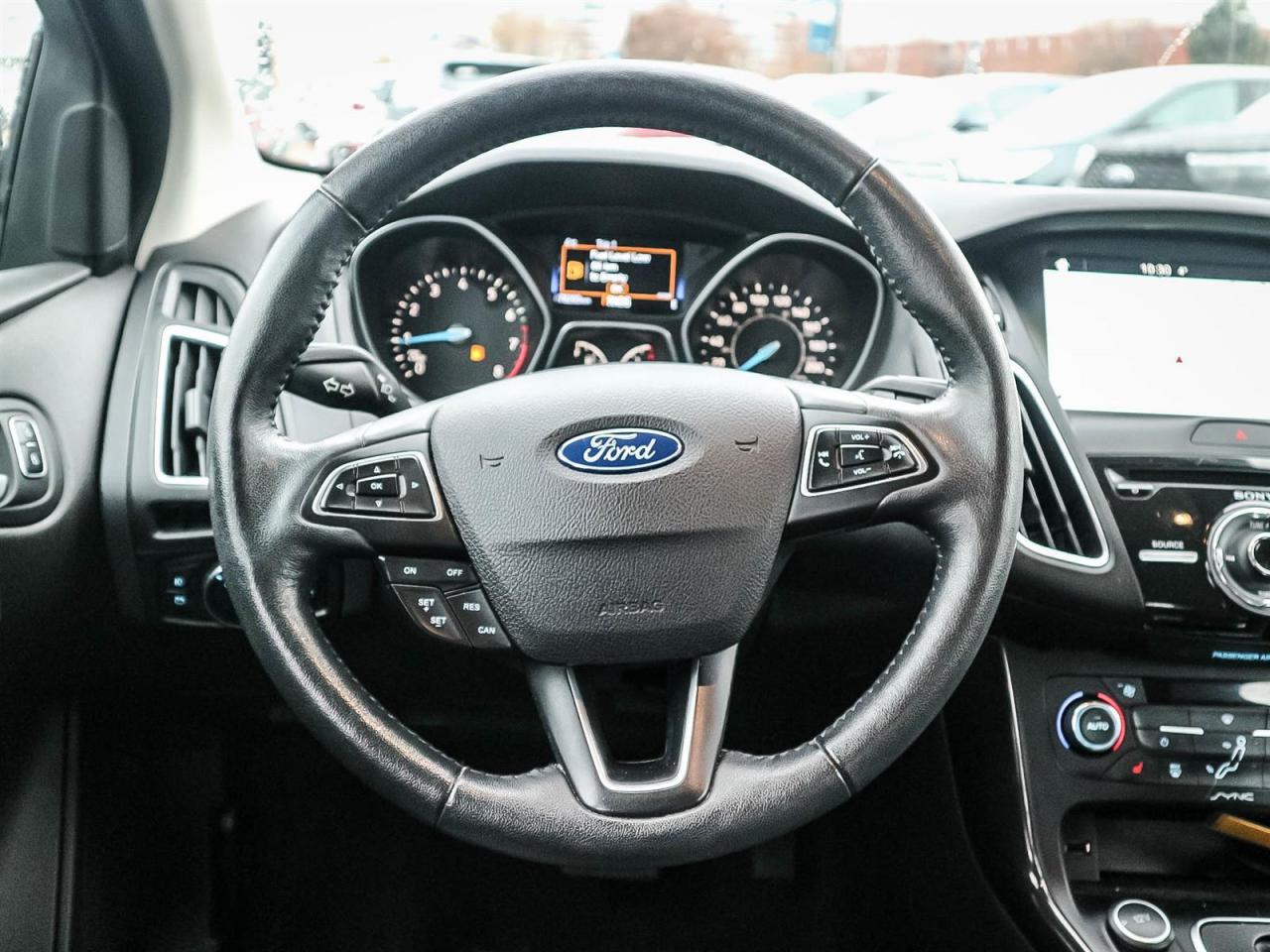 2016 Ford Focus TITANIUM| NAV| ROOF| LEATHER| WINTER PCK| 2.0L Photo