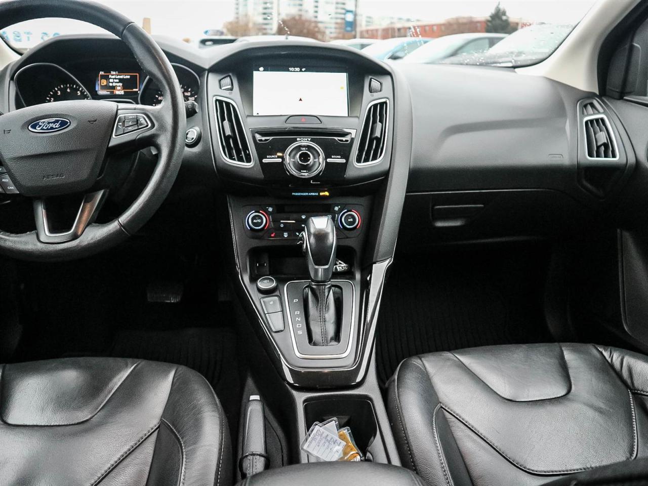 2016 Ford Focus TITANIUM| NAV| ROOF| LEATHER| WINTER PCK| 2.0L Photo